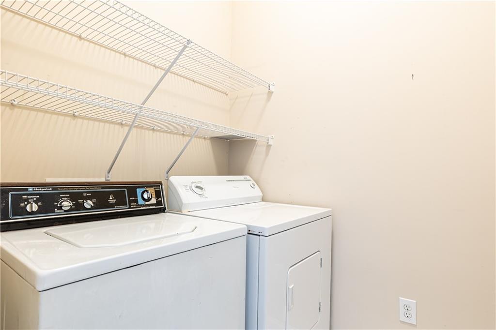 417 Clairemont Avenue Unit 209