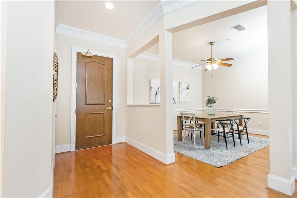 417 Clairemont Avenue Unit 209