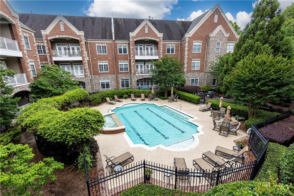 417 Clairemont Avenue Unit 209