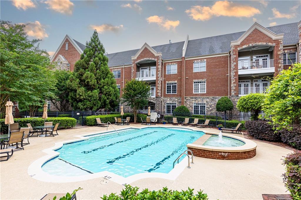 417 Clairemont Avenue Unit 209