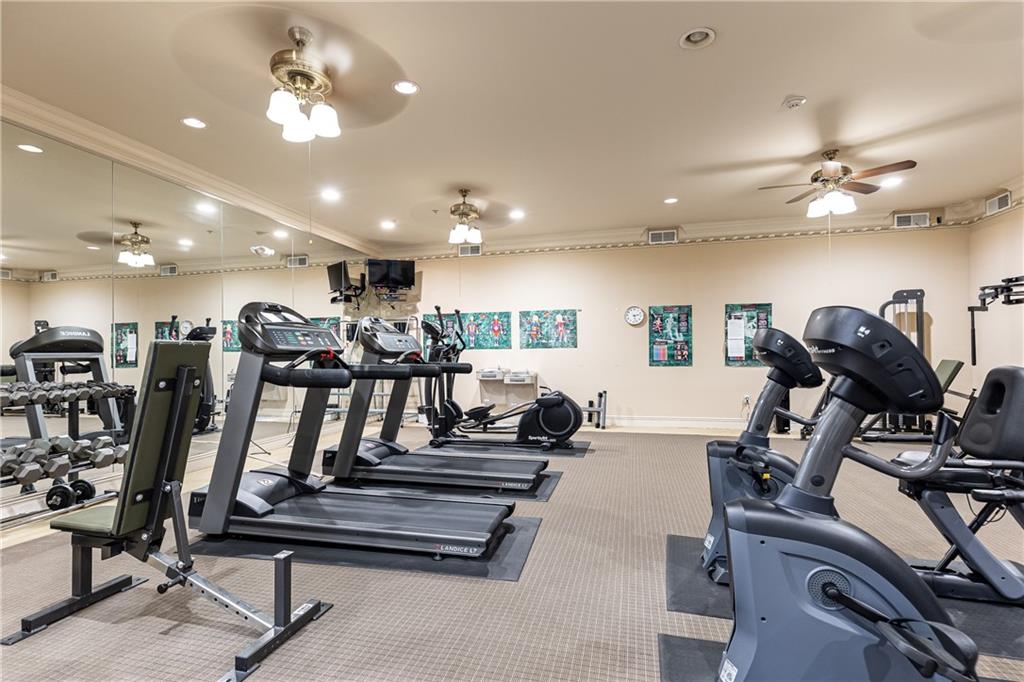 417 Clairemont Avenue Unit 209