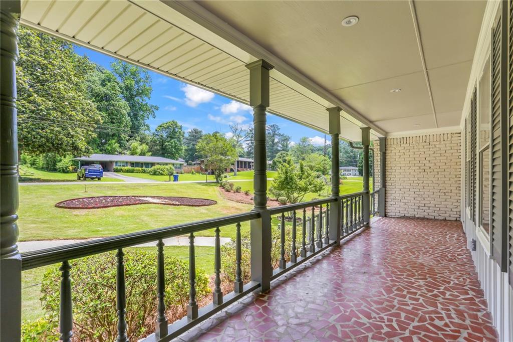 4262 Lake Laurel Drive SE