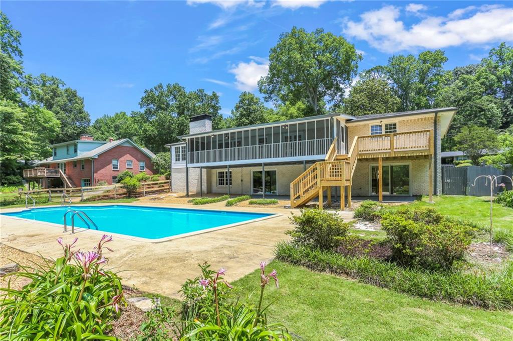4262 Lake Laurel Drive SE