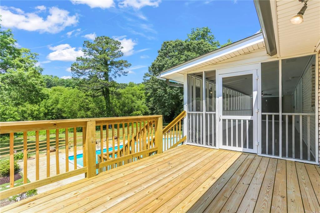 4262 Lake Laurel Drive SE