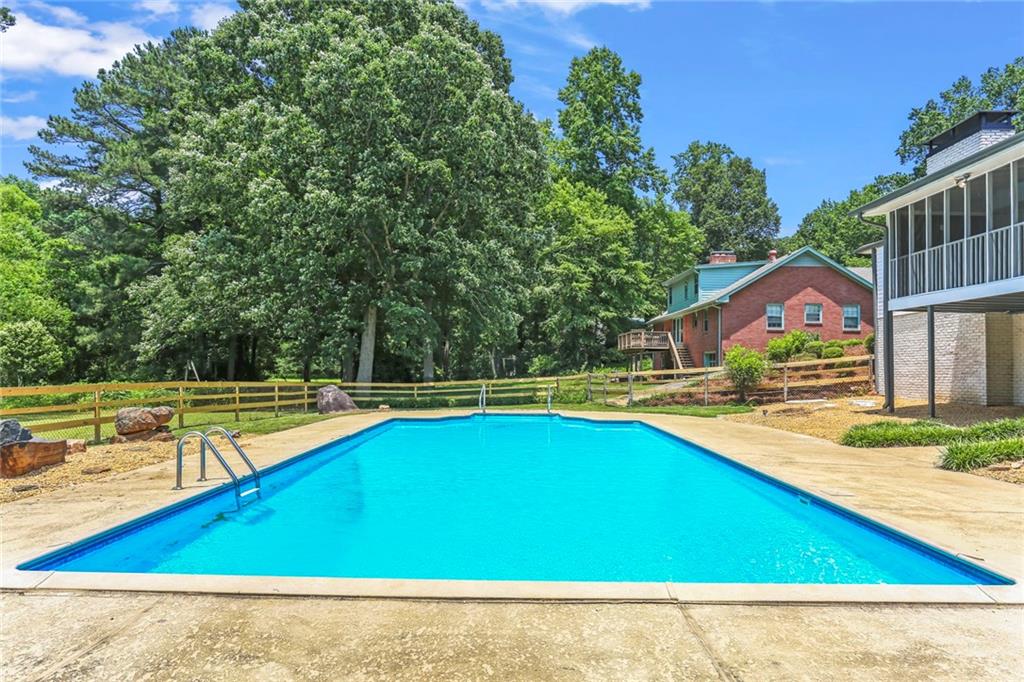 4262 Lake Laurel Drive SE