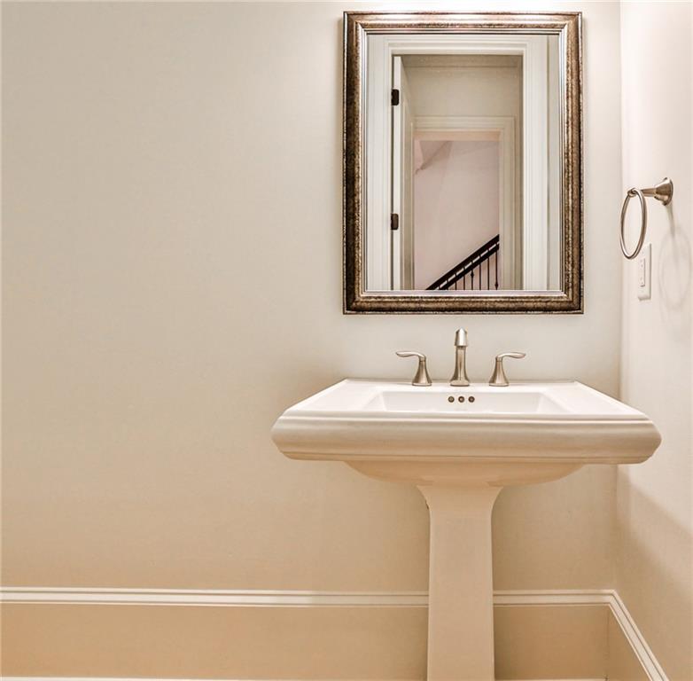 3578 Roswell Road NW Unit 49