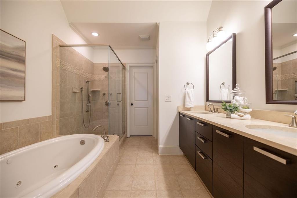 3570 Roswell Road NW Unit 52