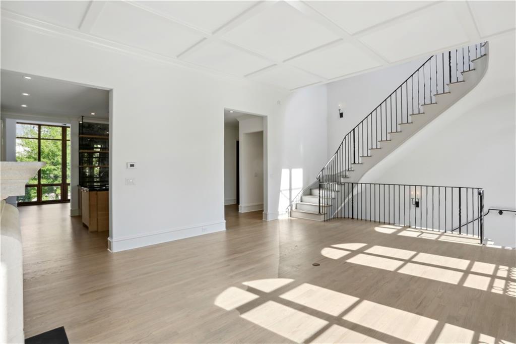 2288 Peachtree Road NW Unit 16