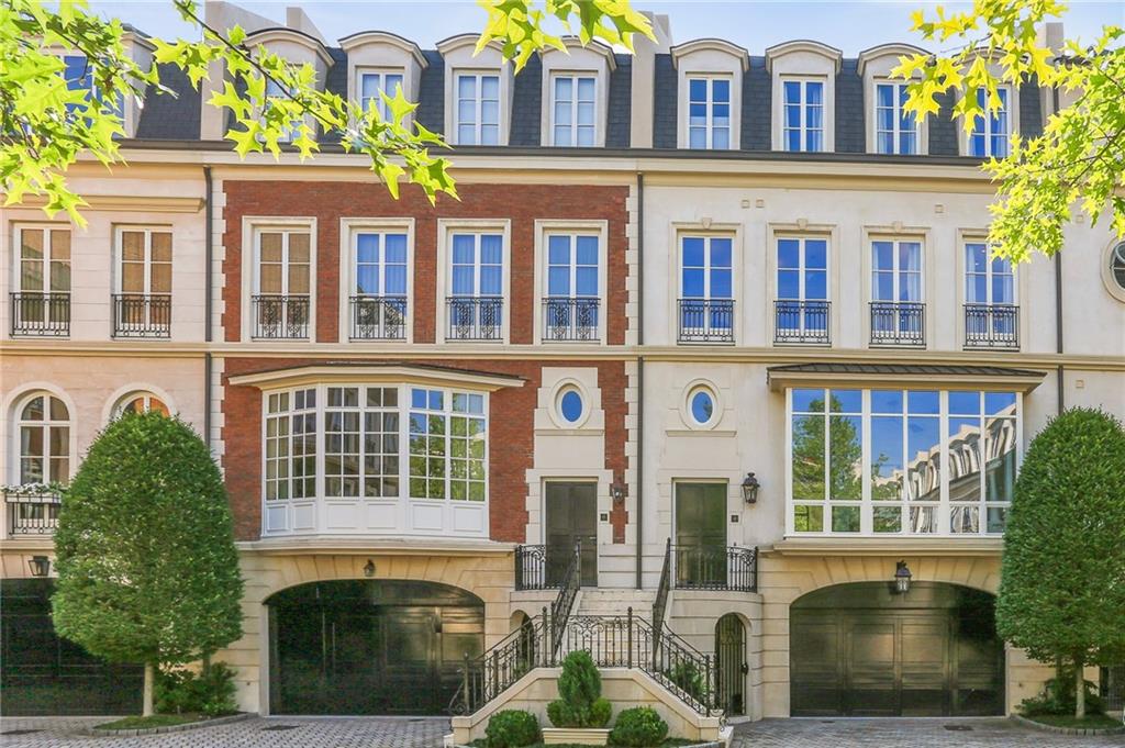 2288 Peachtree Road NW Unit 16