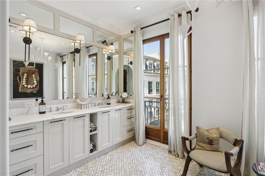 2288 Peachtree Road NW Unit 16