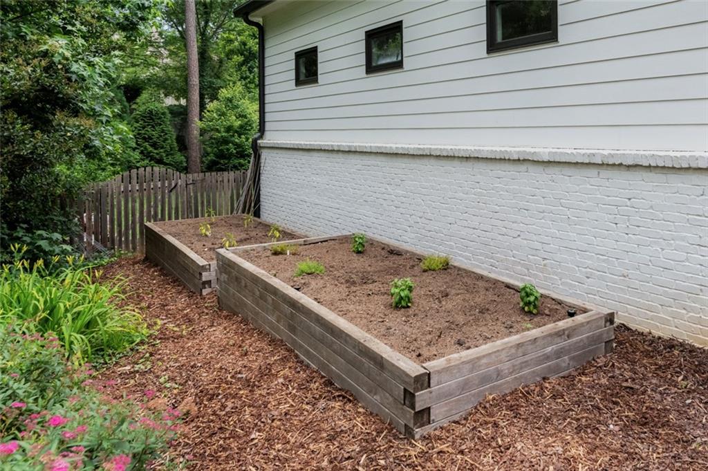 3959 Wieuca Road NE