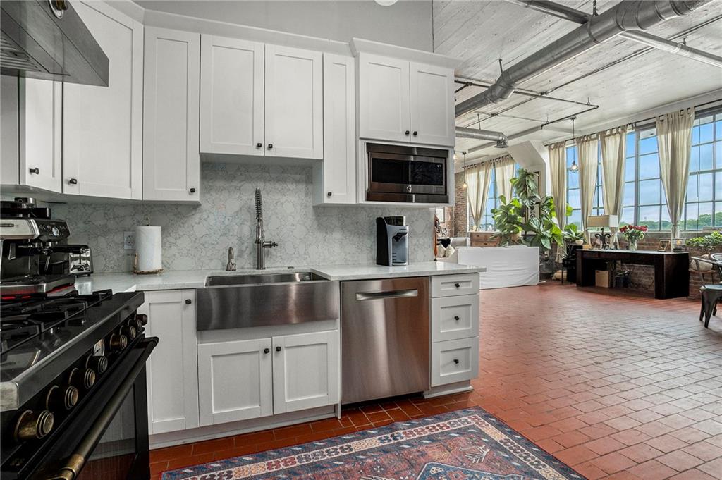 881 Memorial Drive SE Unit 317
