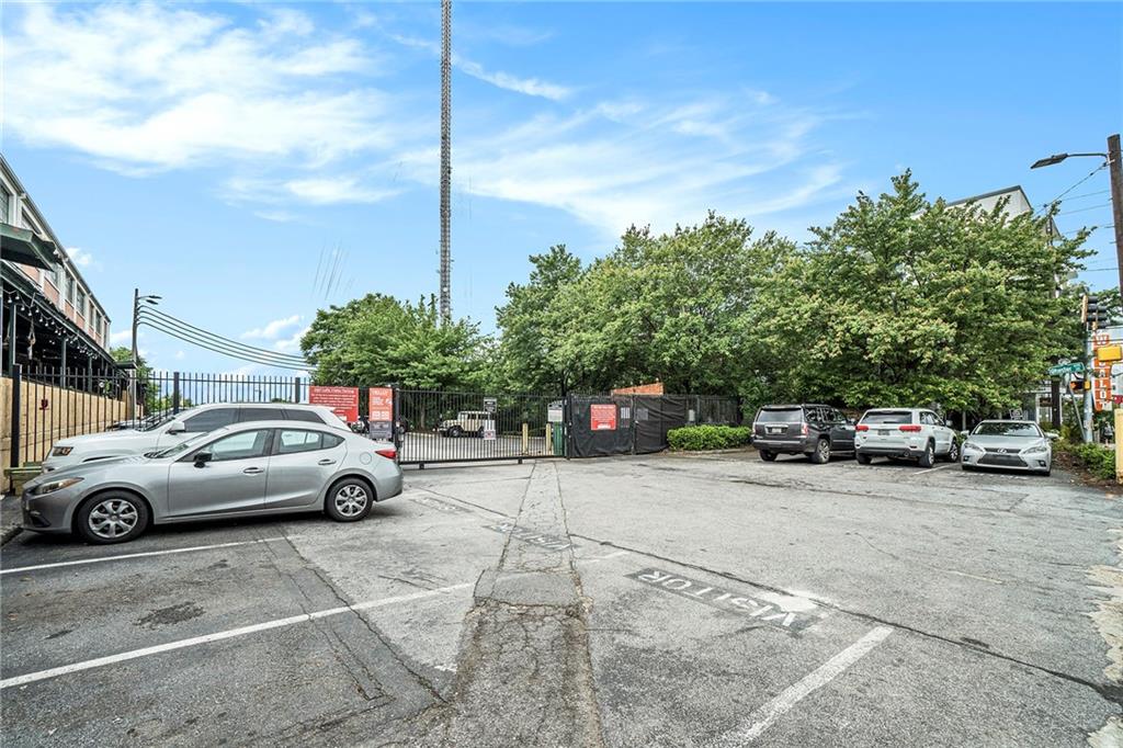 881 Memorial Drive SE Unit 317