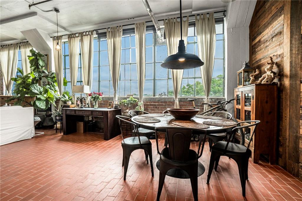 881 Memorial Drive SE Unit 317