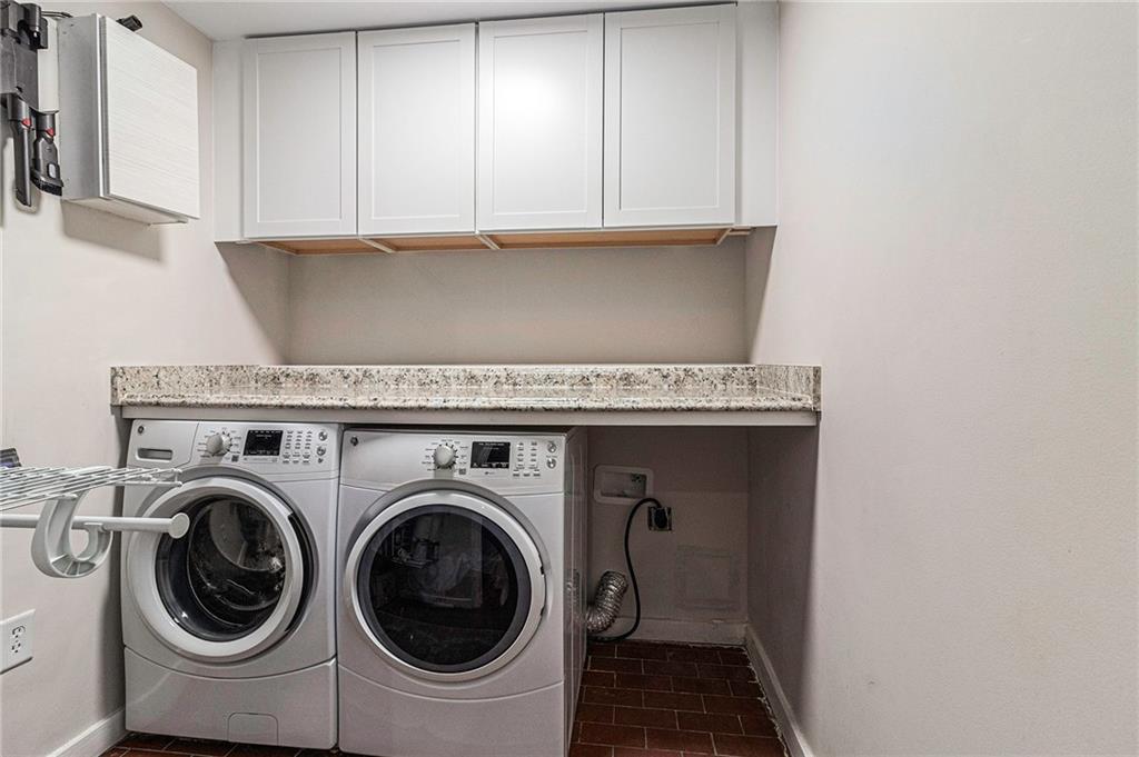 881 Memorial Drive SE Unit 317