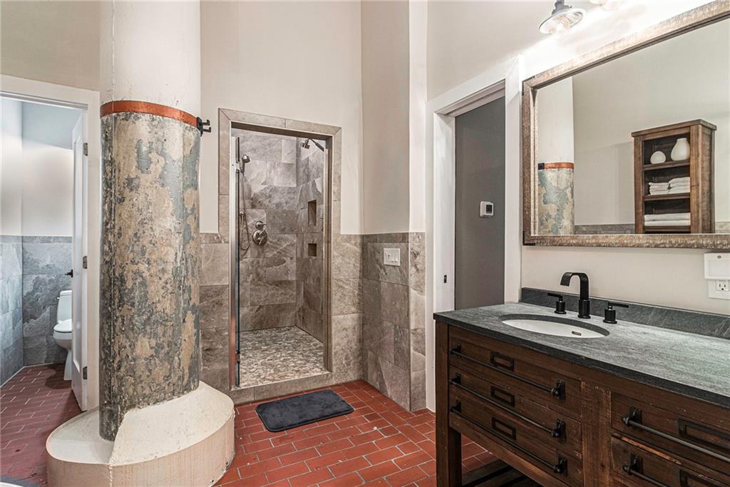 881 Memorial Drive SE Unit 317