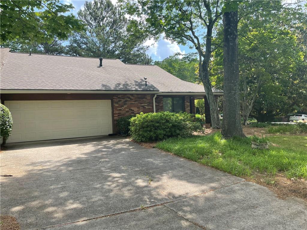285 Francyne Court