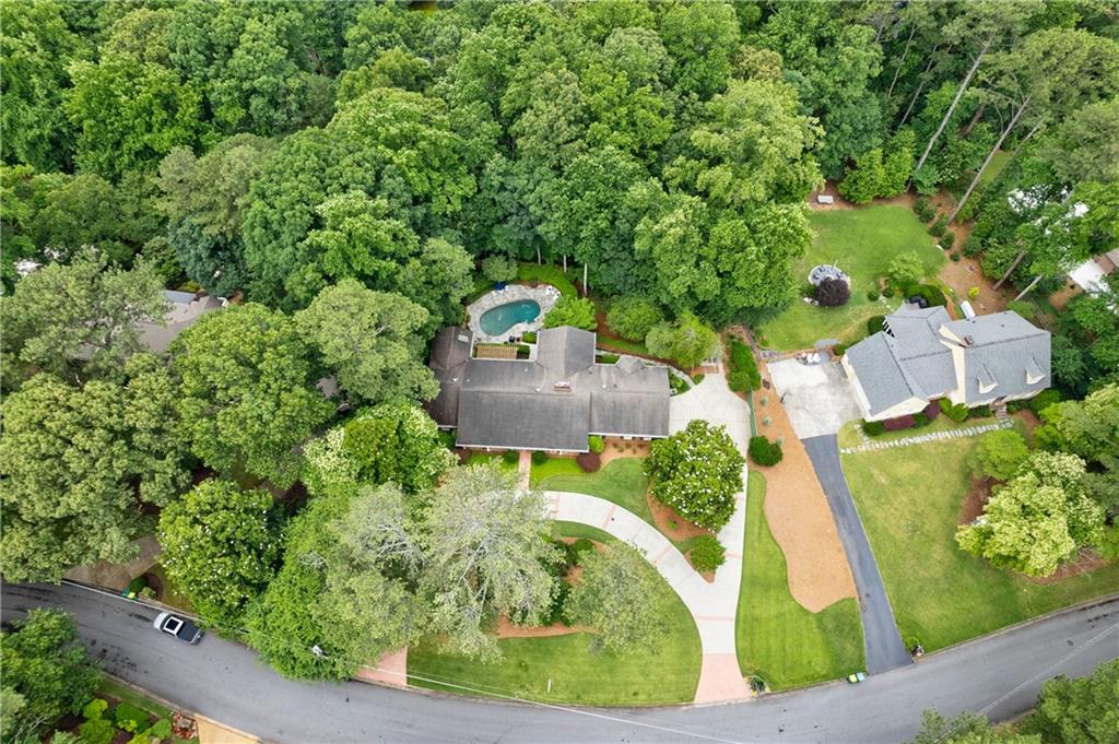 5580 Lake Island Drive