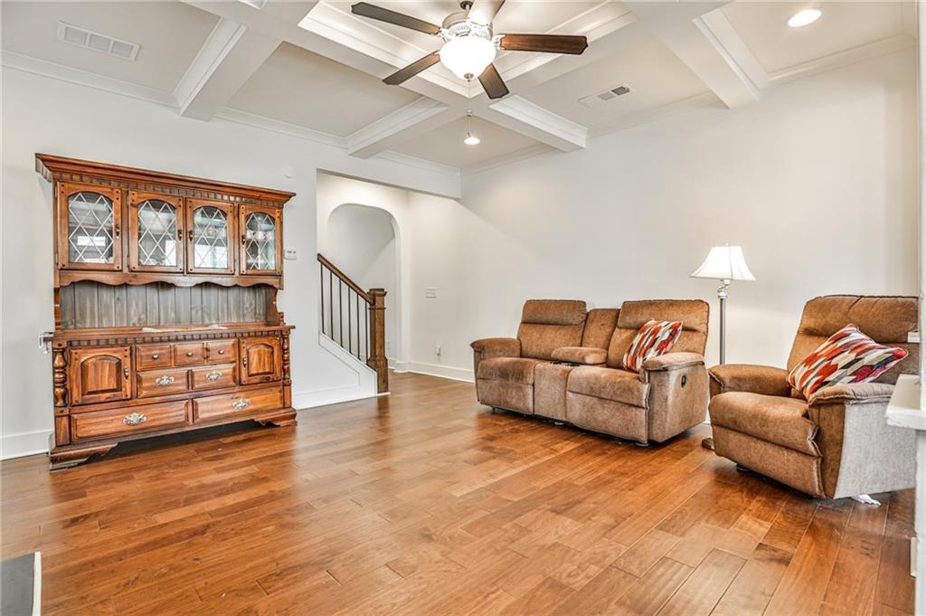 5340 Radford Loop