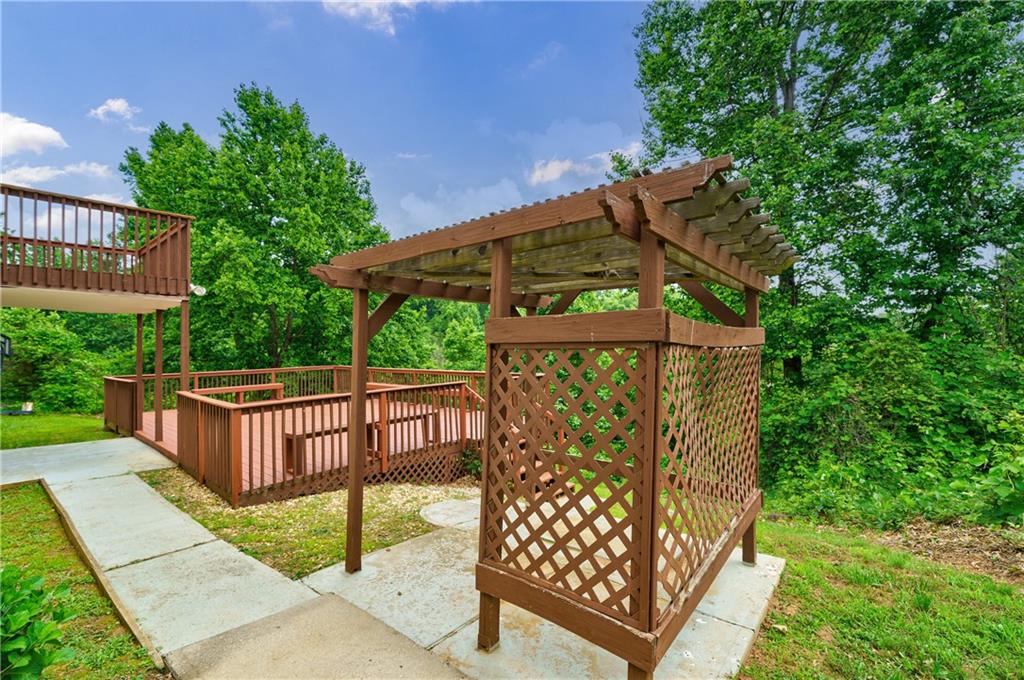 552 Paper Ridge Lane