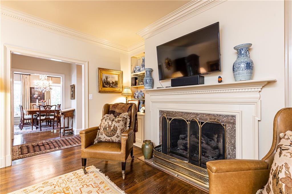 49 Paces West Drive NW