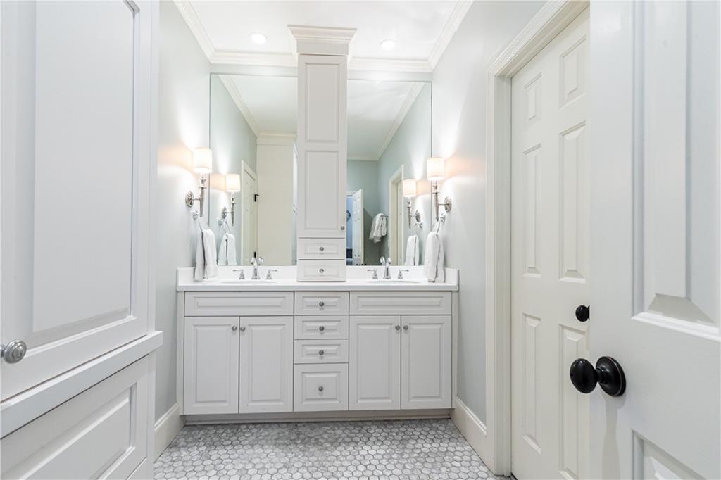 49 Paces West Drive NW