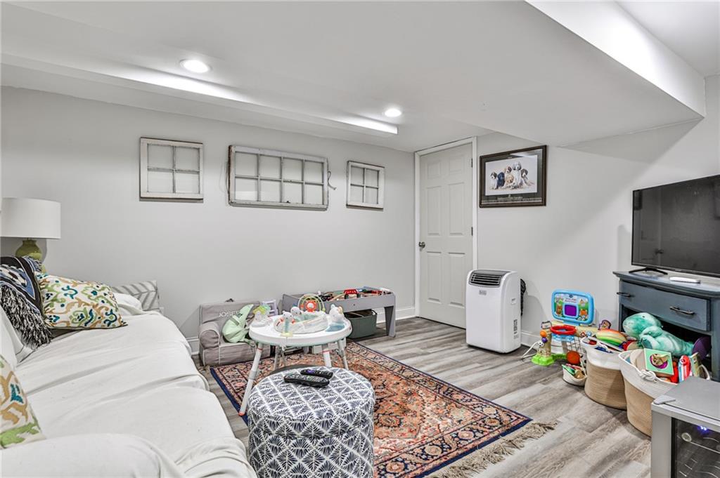 1663 Deerfield Circle
