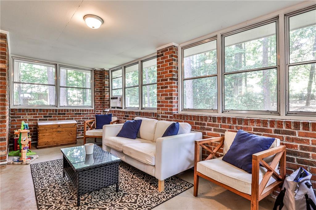 1663 Deerfield Circle