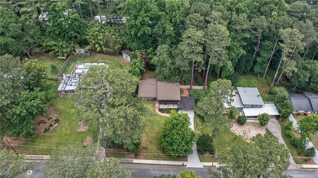 3676 Northlake Drive