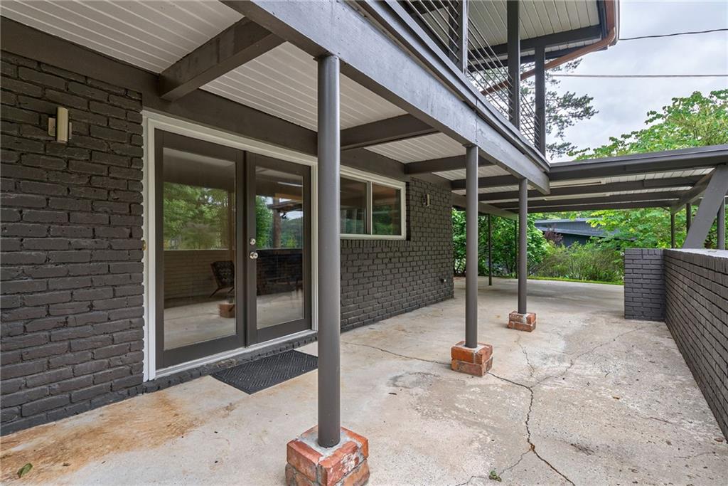 3676 Northlake Drive