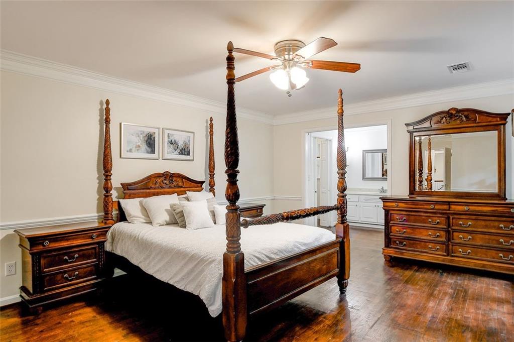 905 Edgewater Trail