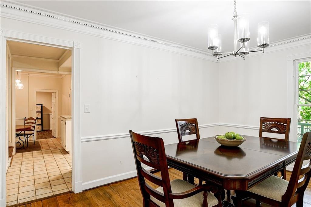 905 Edgewater Trail