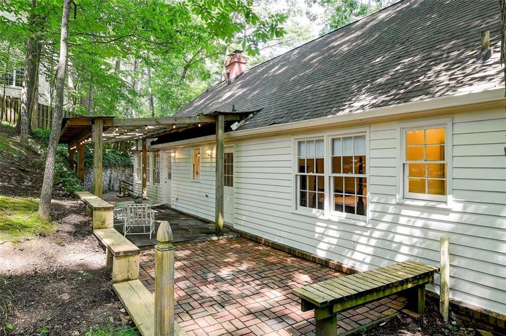 905 Edgewater Trail