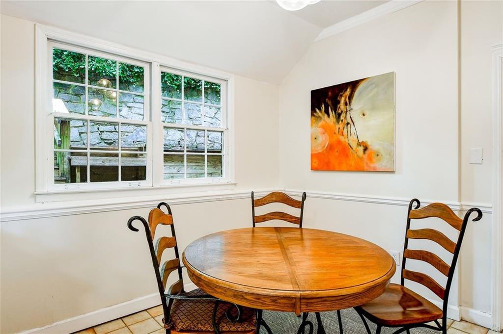 905 Edgewater Trail