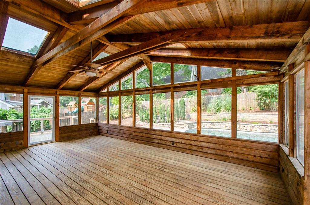3943 Northlake Creek Drive