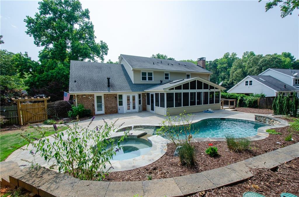3943 Northlake Creek Drive