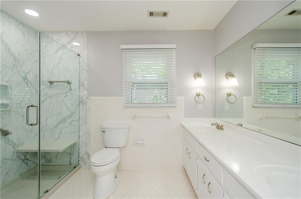 3943 Northlake Creek Drive