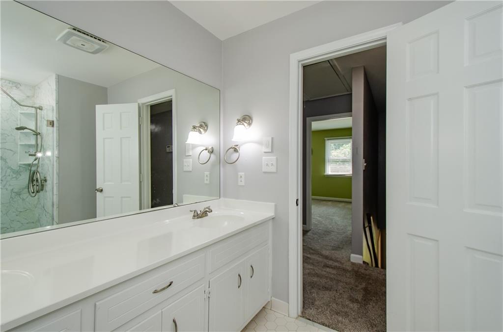 3943 Northlake Creek Drive
