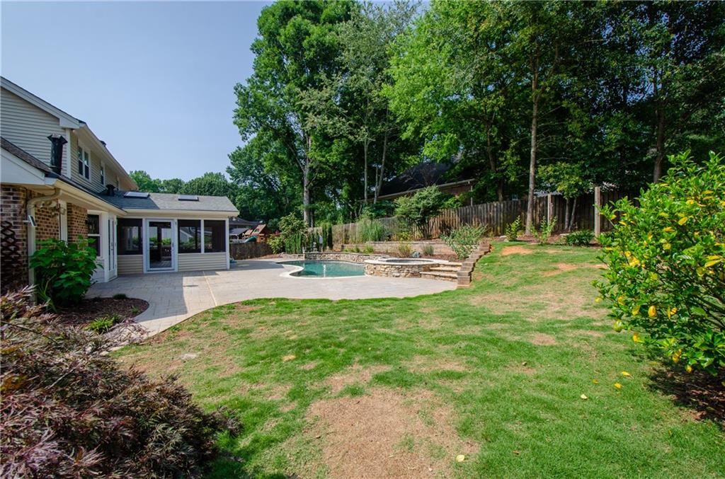 3943 Northlake Creek Drive