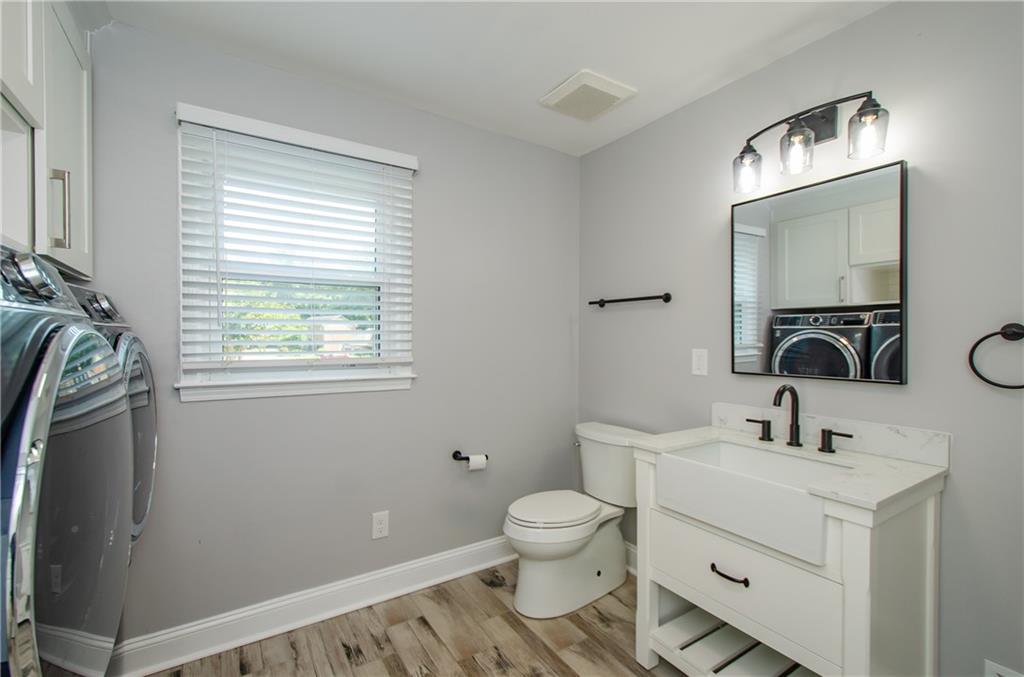 3943 Northlake Creek Drive