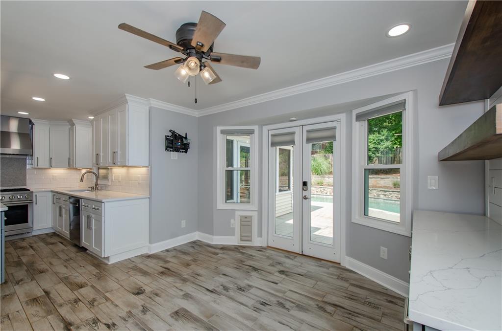 3943 Northlake Creek Drive