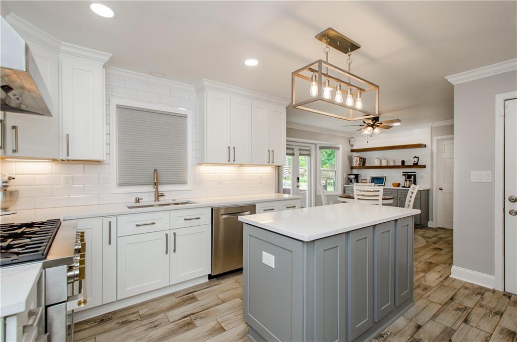 3943 Northlake Creek Drive