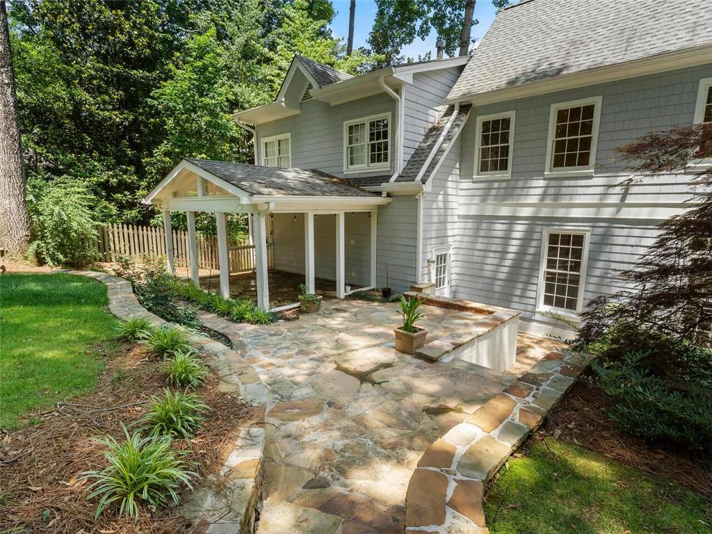 181 PEACHTREE Way NE