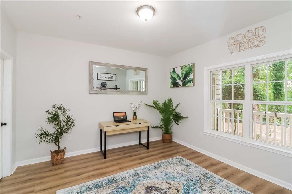 2700 Pine Tree Road NE Unit 2011