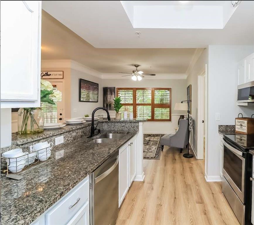 2700 Pine Tree Road NE Unit 2011