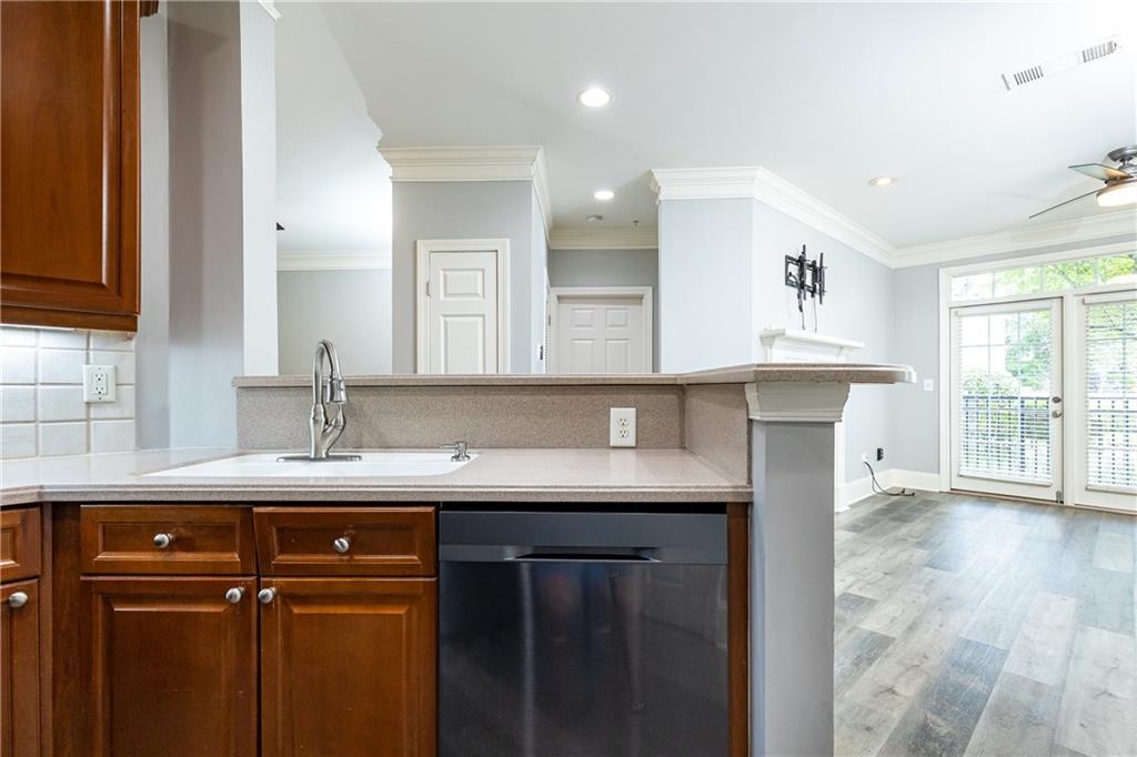 4100 Paces Walk SE Unit 1101