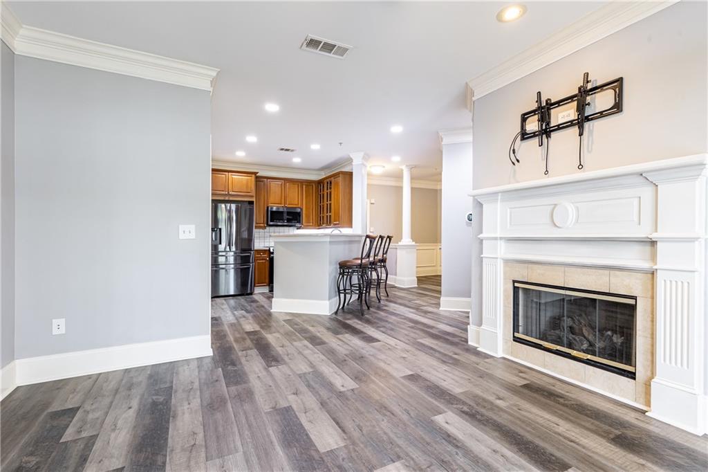 4100 Paces Walk SE Unit 1101