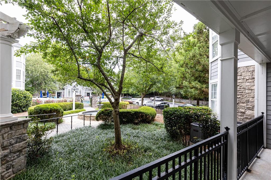 4100 Paces Walk SE Unit 1101