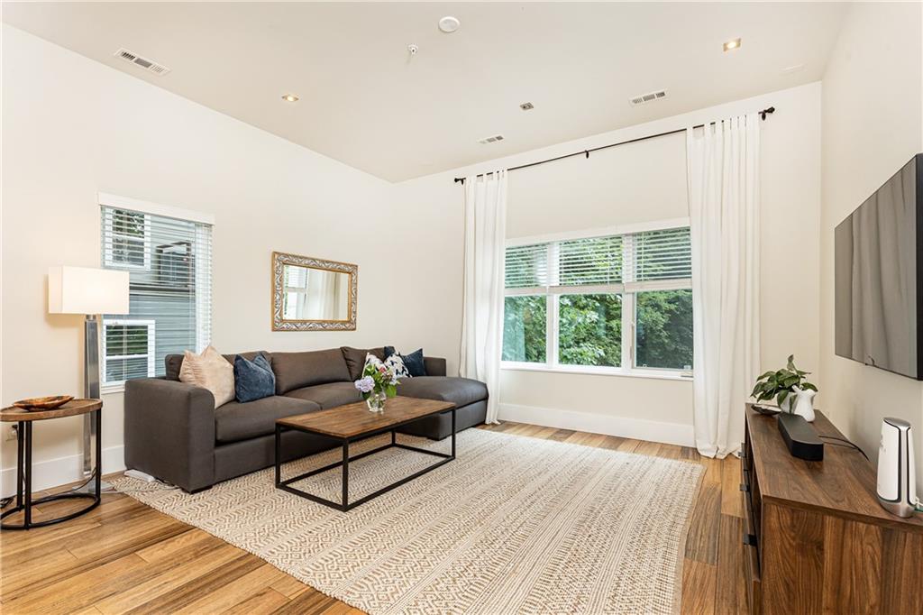 1672 Dekalb Avenue NE Unit 1