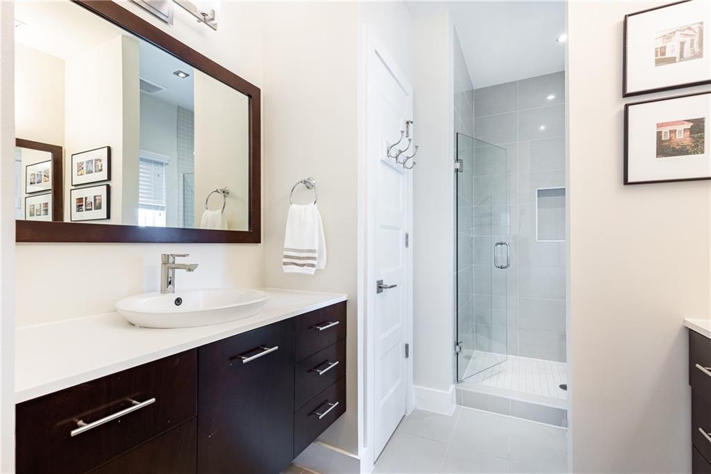1672 Dekalb Avenue NE Unit 1